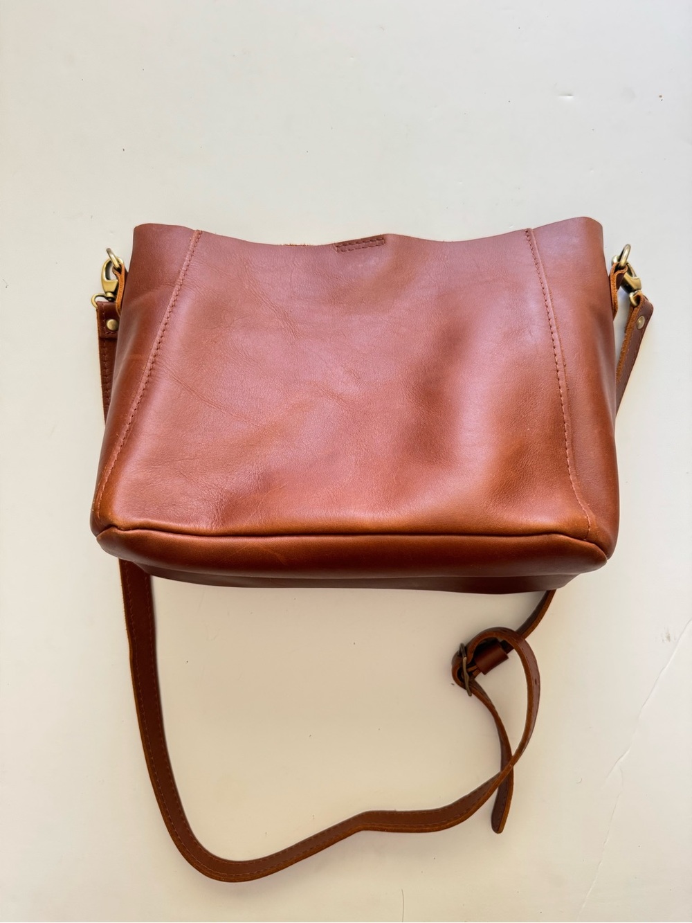 Portland Leather Honey Butterfly Bucket Crossbody Bag - Picture 10 of 11